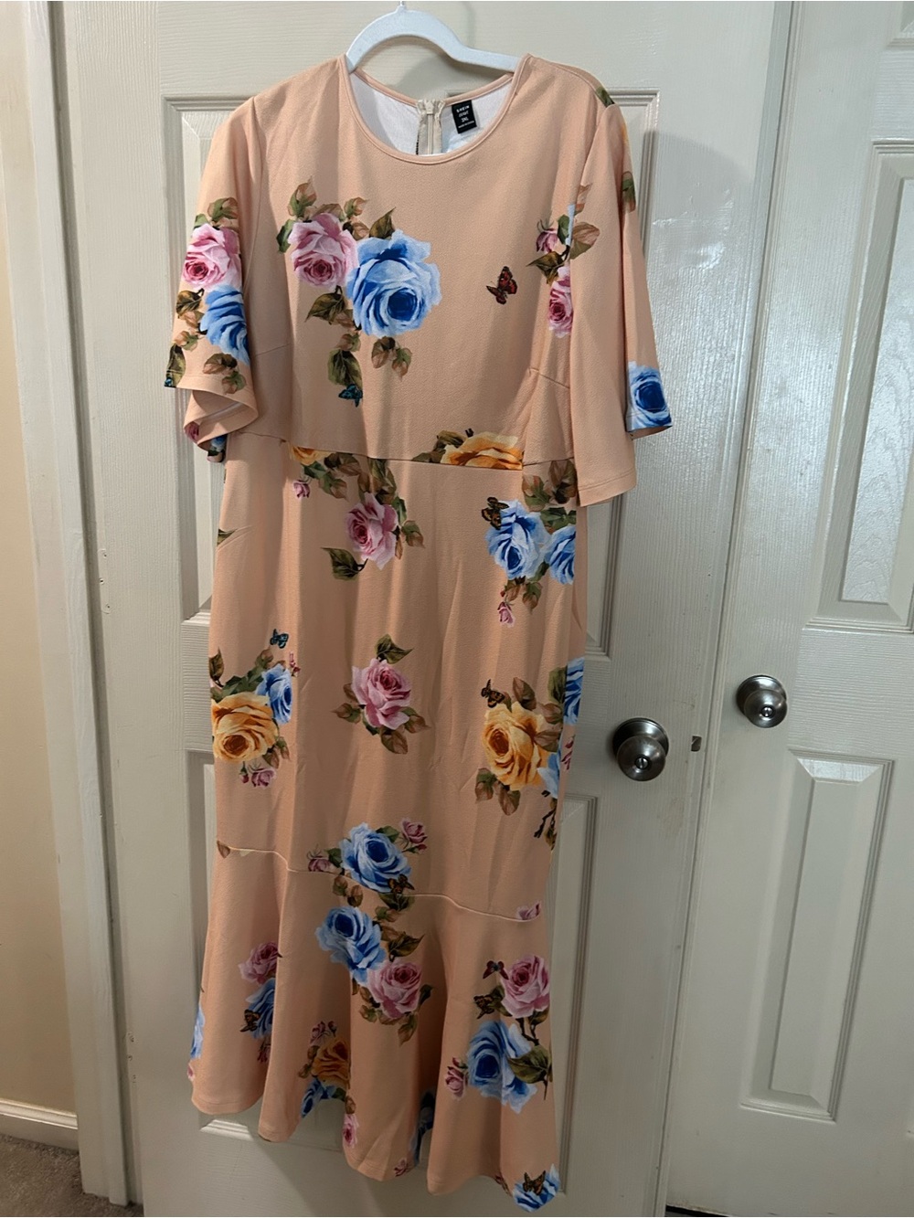 SHEIN Peach Maxi Dress with Blue, Pink & Yellow Floral Print
